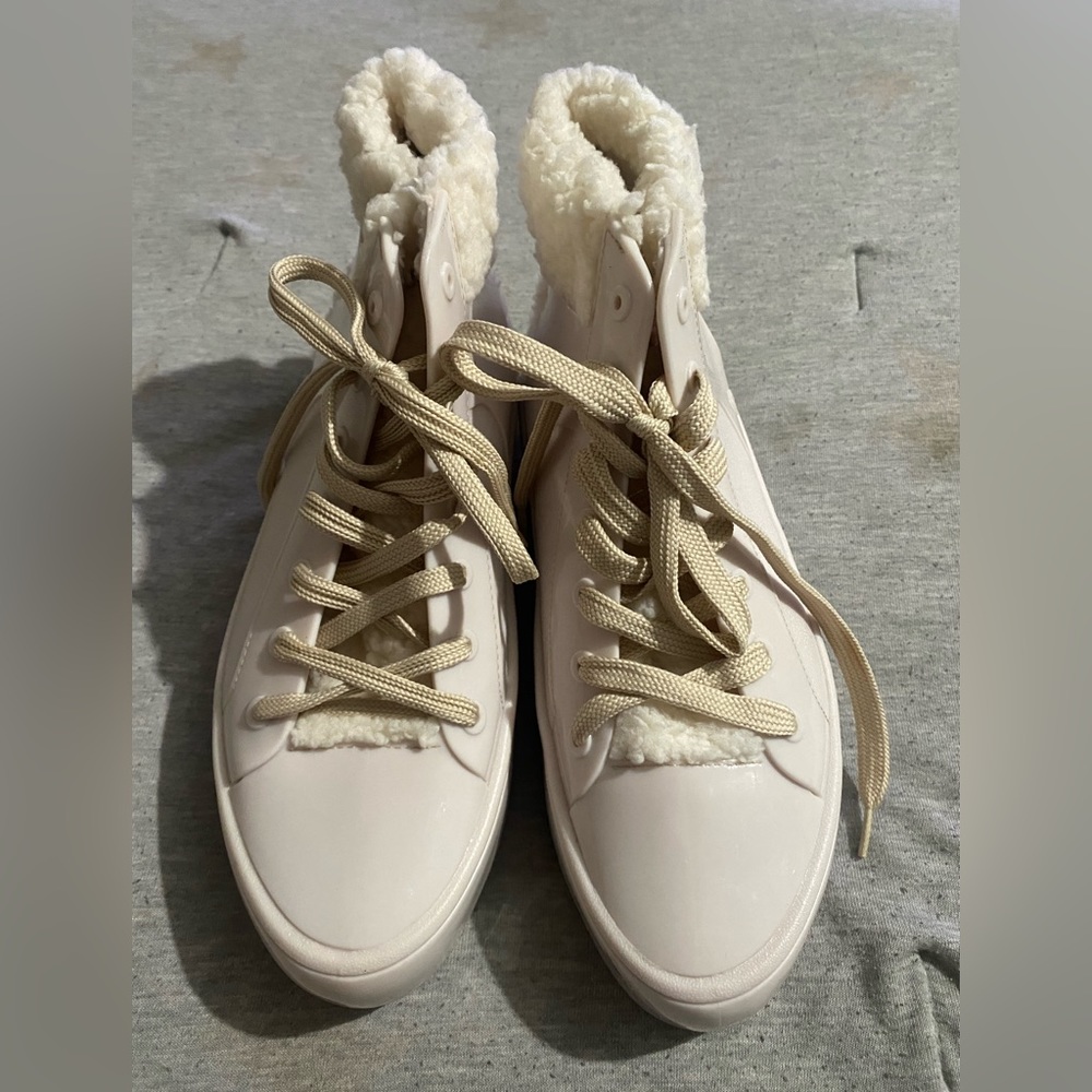 Melissa fluffy sneaker- boots